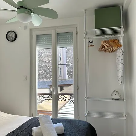 Apartment Modern Near Montmarte 2 Mins From Metro Chateau Rouge Paris