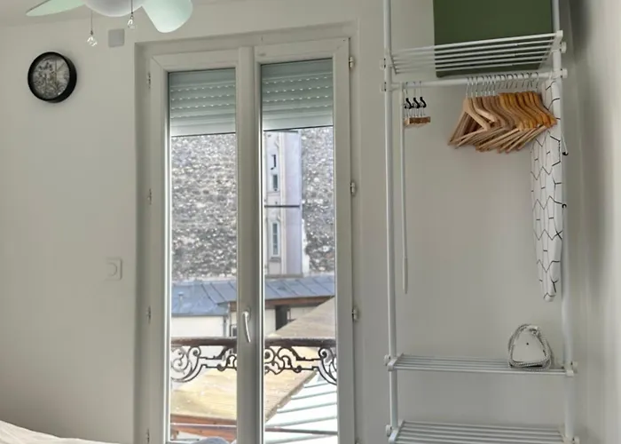דירה Modern Near Montmarte 2 Mins From Metro Chateau Rouge פריז