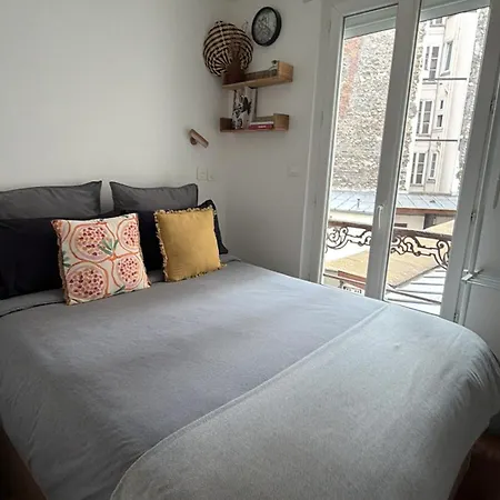 Modern Near Montmarte 2 Mins From Metro Chateau Rouge Lägenhet *