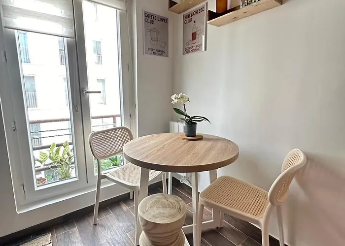 Modern Near Montmarte 2 Mins From Metro Château Rouge * Paris