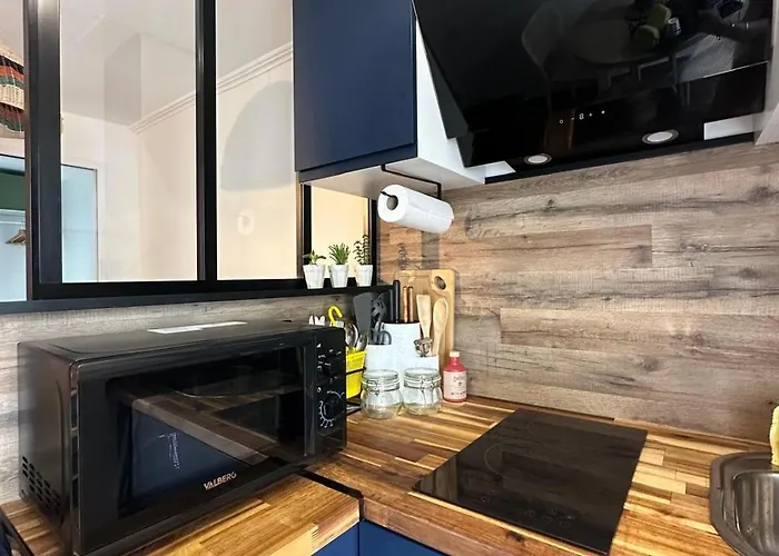 Modern Near Montmarte 2 Mins From Metro Château Rouge Paris